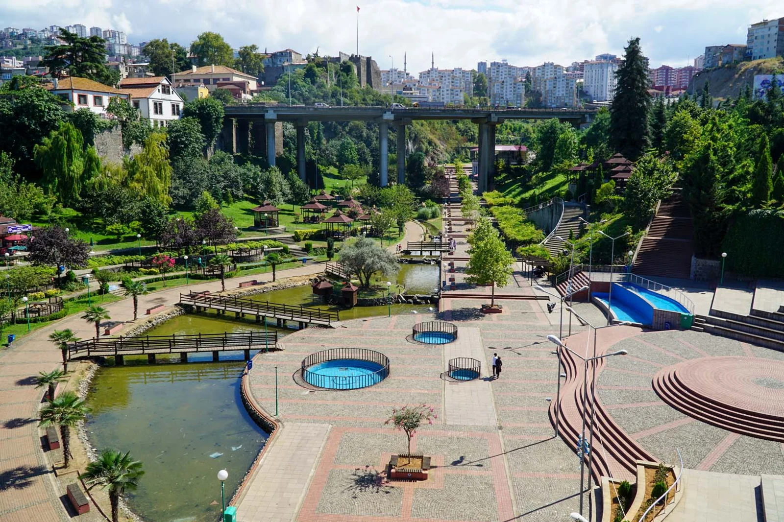 Bridges, ponds, and greenery inside Zagnos Valley Park